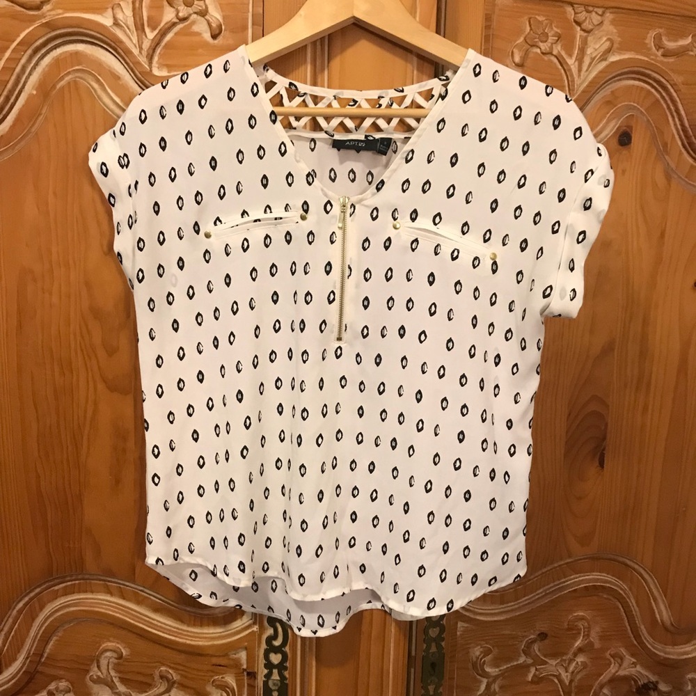 White Blouse Size Small Apt9 brand